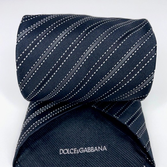 DOLCE & GABBANA Black & Gray Diagonal Striped 100% Silk Necktie Made in Italy - Picture 1 of 12